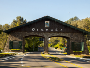 Pórtico de Gramado por Nova Petrópolis